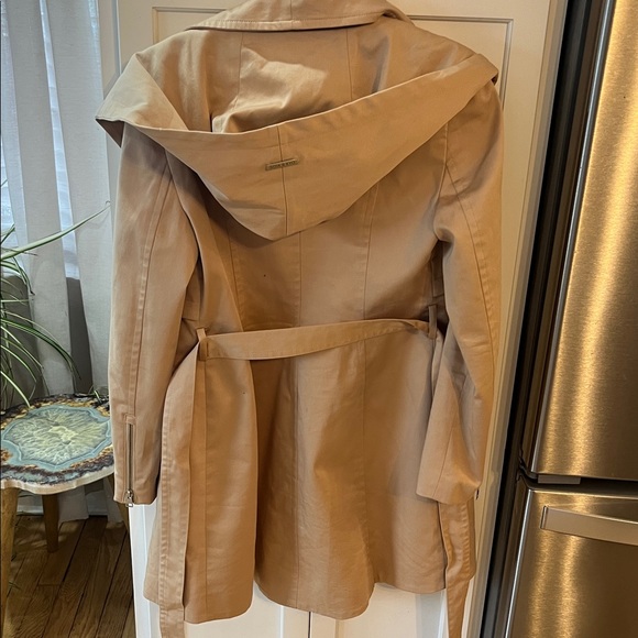 Soia & kyo Arabella belted above the knee hooded trench coat - Picture 8 of 9